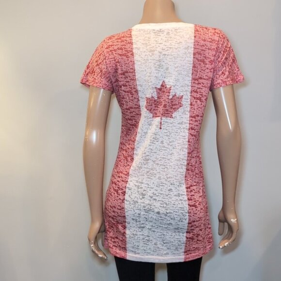 3/$20 WORLD CALHOUN Canadian Flag Burnout Tunic Tshirt Vneck Canada Day Top - Picture 7 of 12